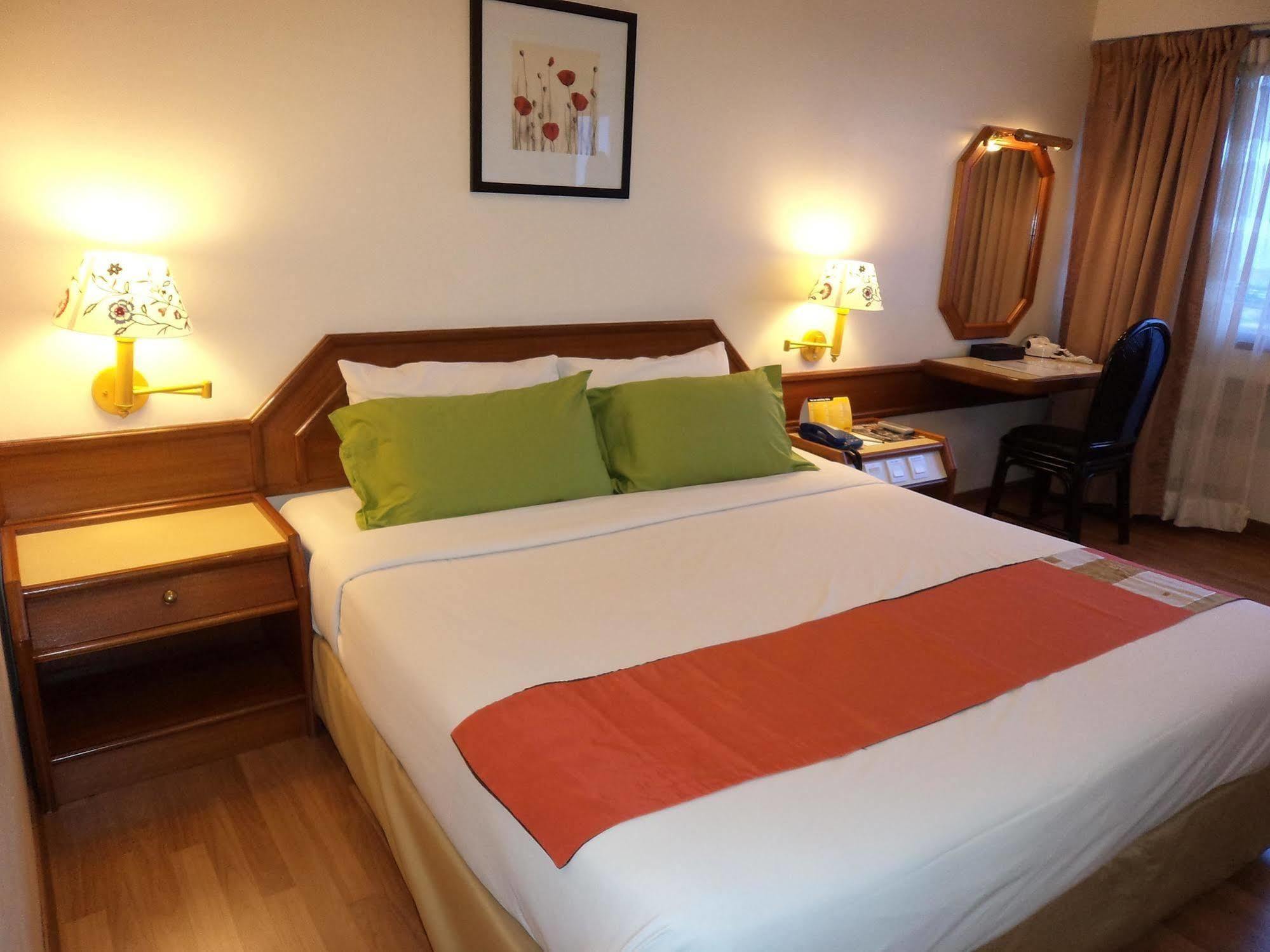 The Emperor Hotel Malacca Ngoại thất bức ảnh