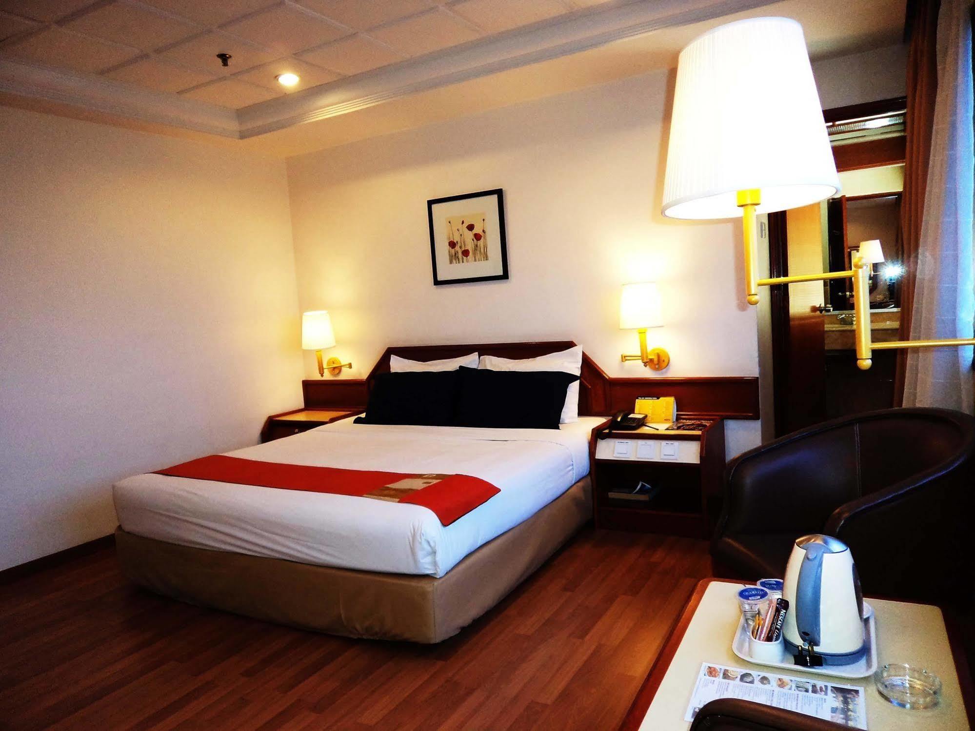 The Emperor Hotel Malacca Ngoại thất bức ảnh