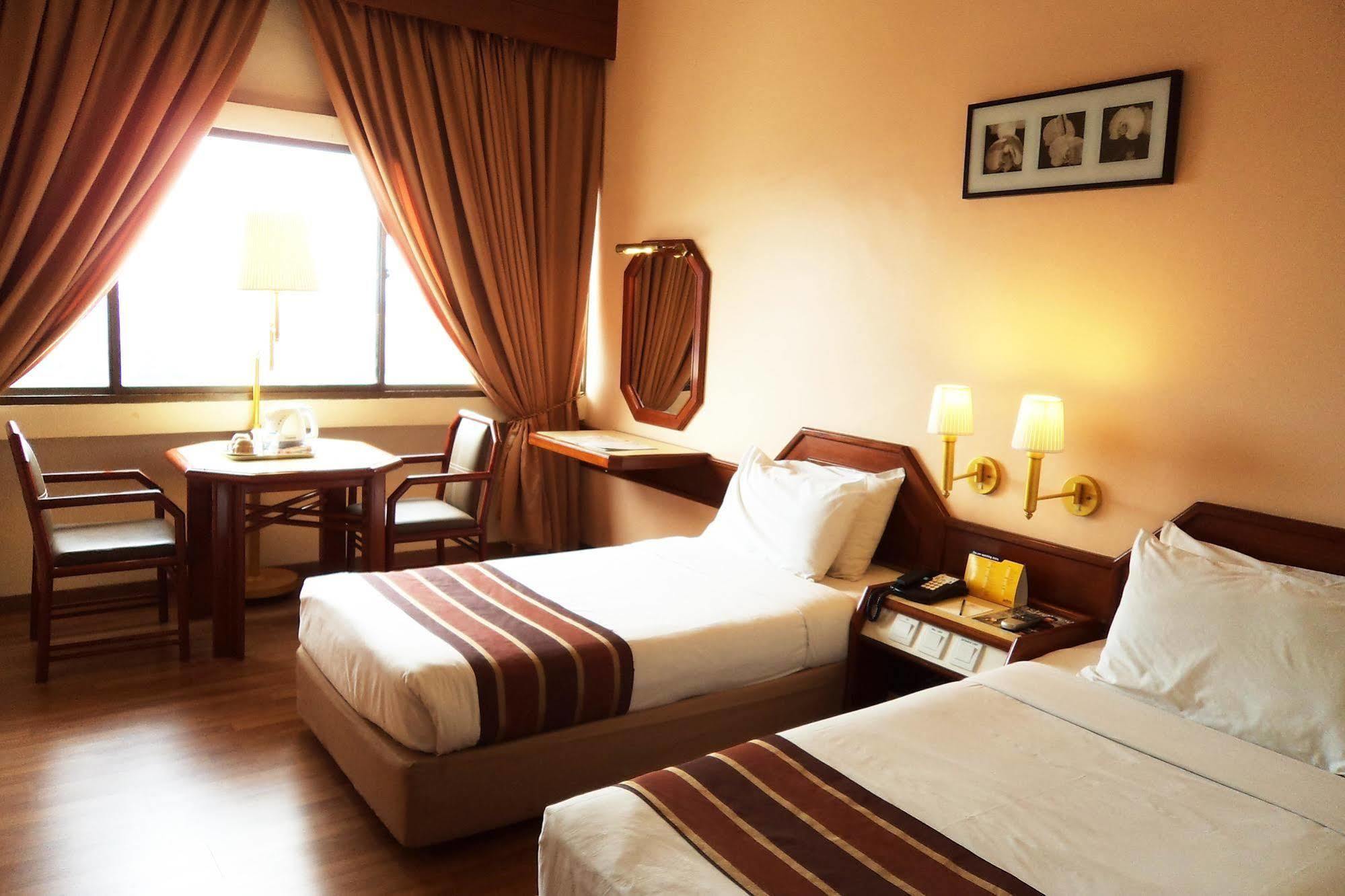 The Emperor Hotel Malacca Ngoại thất bức ảnh